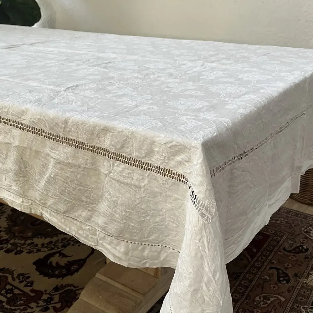 Linen Tablecloth 64